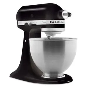 Técnico KitchenAid atendiendo batidoras kitchenaid en Guayaquil